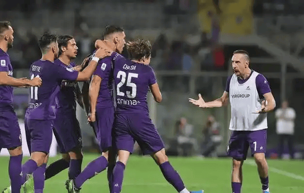 赛地聚焦——意大利杯关键时刻热度飙升;巴黎圣日耳曼状态回暖;气氛紧张;细节决定成败的简单介绍 赛地聚焦——意大利杯关键时刻热度飙升;巴黎圣日耳曼状态回暖;气氛紧张;细节决定成败的简单介绍